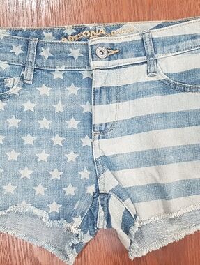 Arizona Jean Company Light Blue and White Star & Stripe Denim Shorts